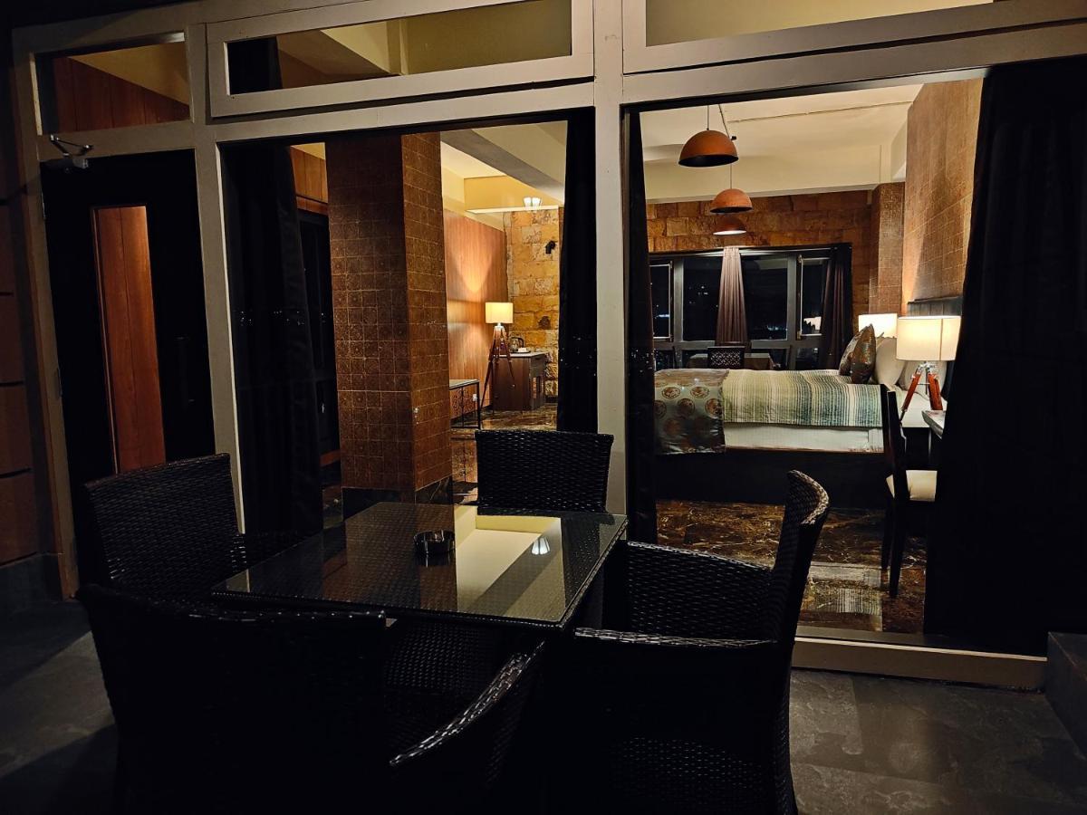 Hotel Acropolis Shillong Eksteriør billede