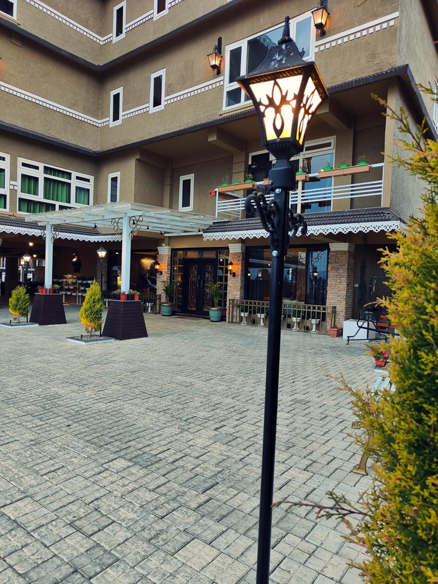Hotel Acropolis Shillong Eksteriør billede